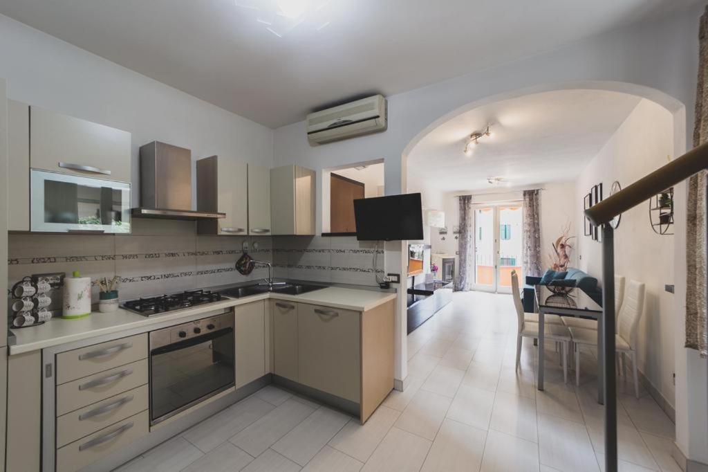 Molly Apartment Порто Санто Стефано Экстерьер фото